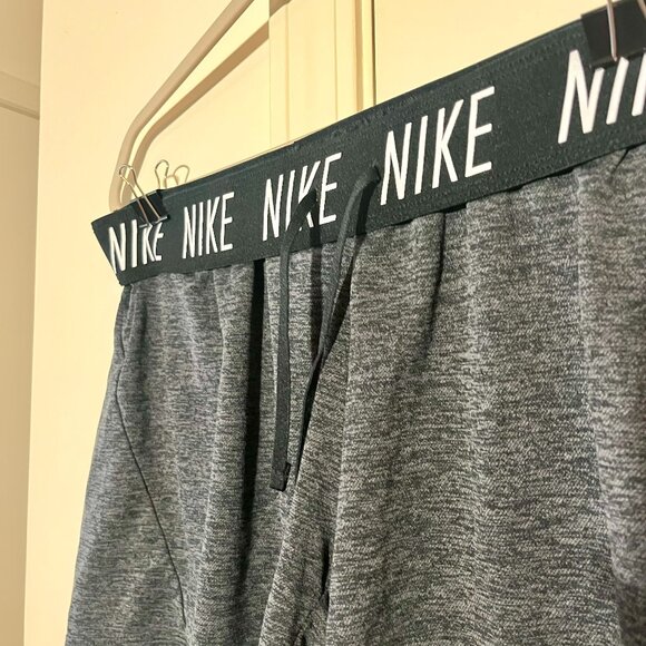 Nike Women’s Plus Flex Attack Training Shorts – Size XL - Picture 5 of 5